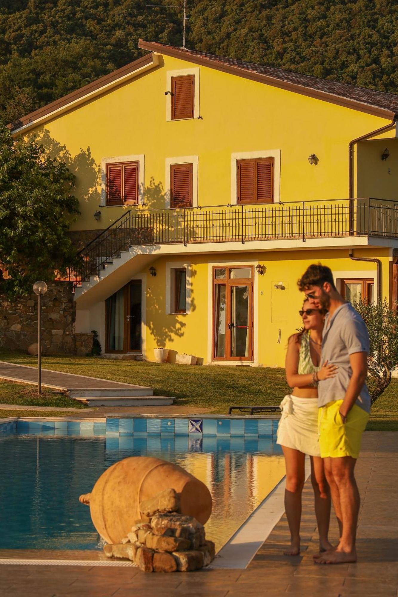L' Aia Resort Trentinara Exteriör bild